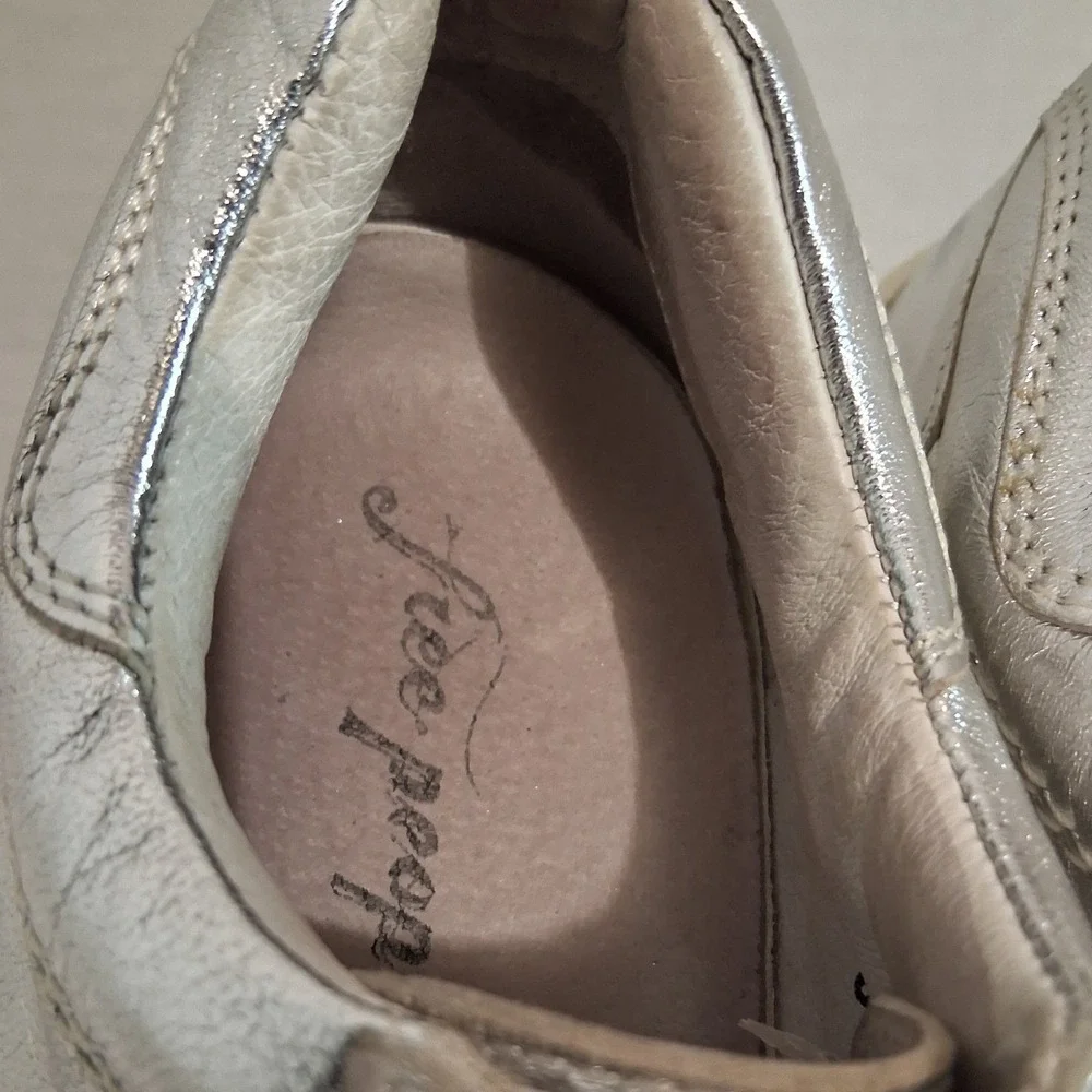 Free People US 7 EU 38 Silver Metallic Platform Leather Sneakers Shoes Women's